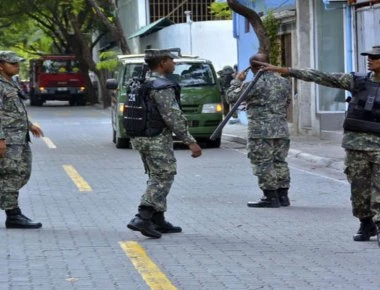 Μαλδίβες: Πολιτική «κόλαση» στον τουριστικό «παράδεισο»!